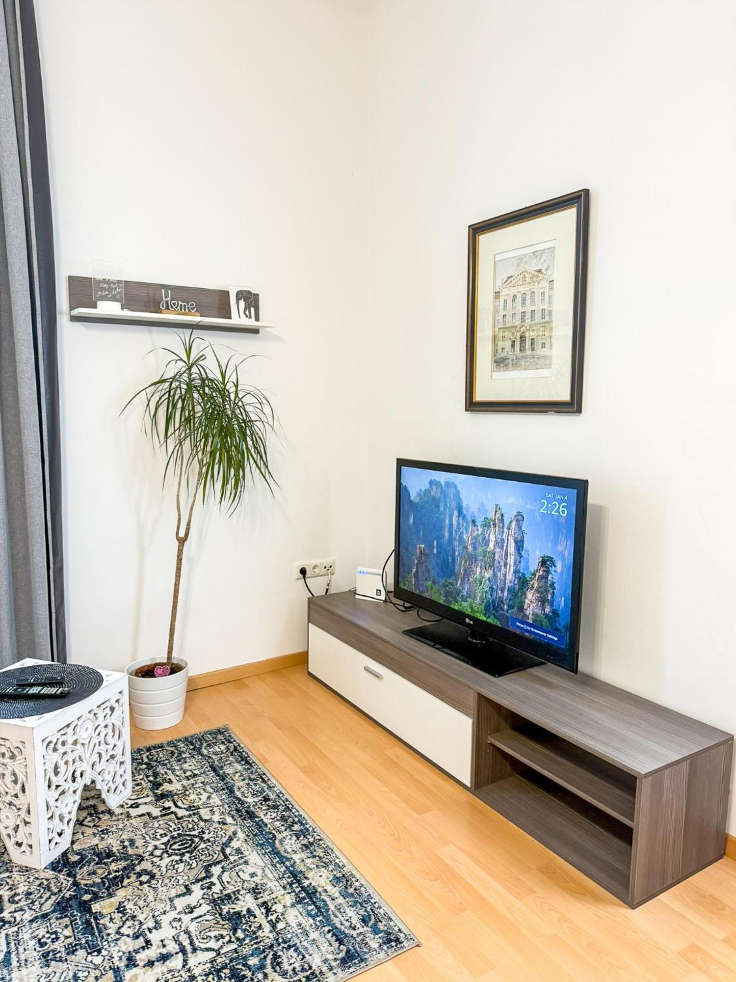 Serenity Apartment - Harmony 莱奥本 外观 照片